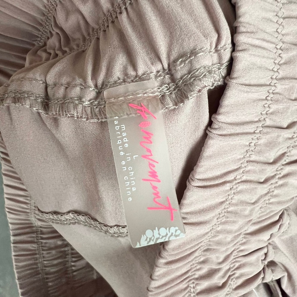 Free People Movement Active Shorts Womens L Light Pink Performance NWT - Picture 6 of 12